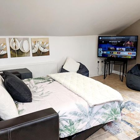 Forest View Impeccable Two Bedroom House Ростревор Экстерьер фото