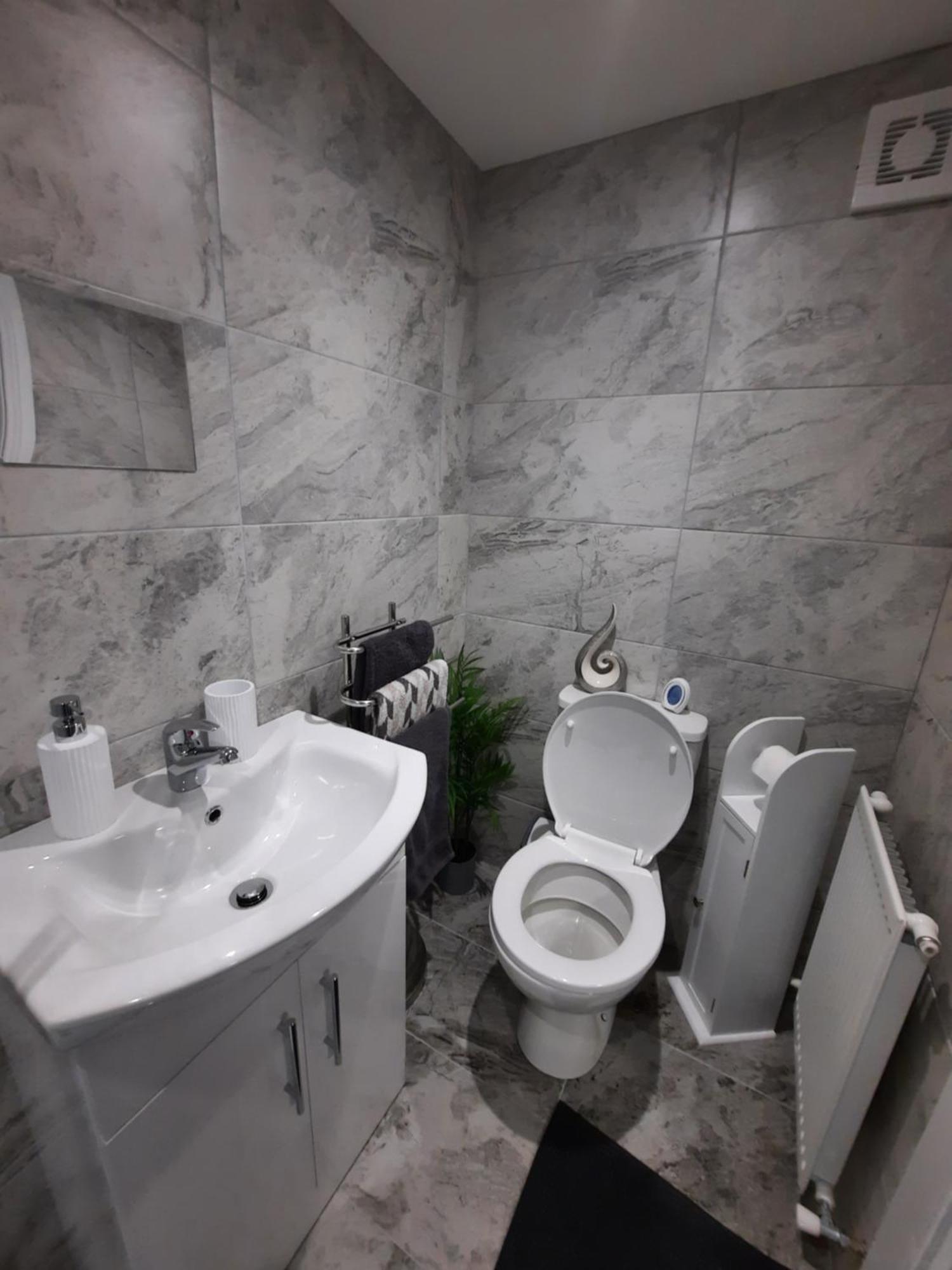 Forest View Impeccable Two Bedroom House Ростревор Экстерьер фото